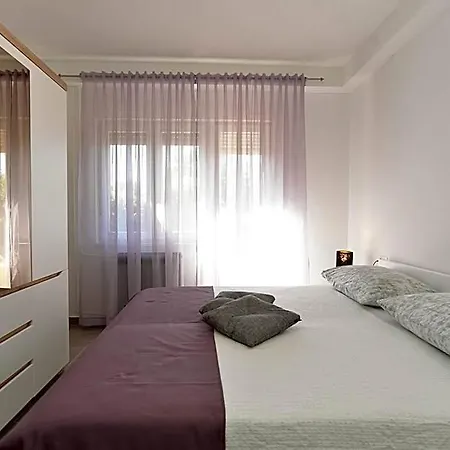 2047 Hotel 4*